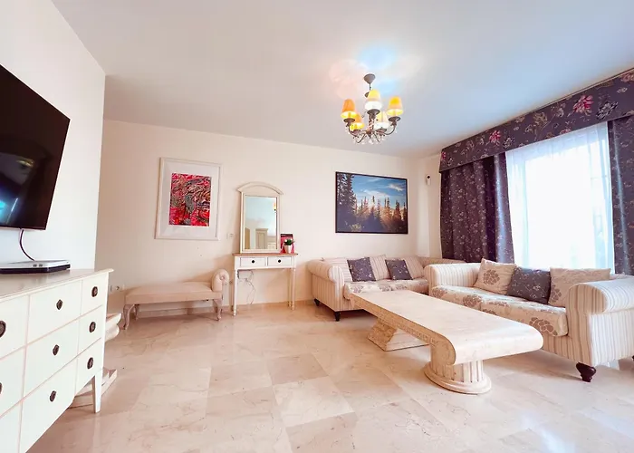 公寓 Townhouse In Peaceful Mar, Heated Pool, Parking! Pm6 *
