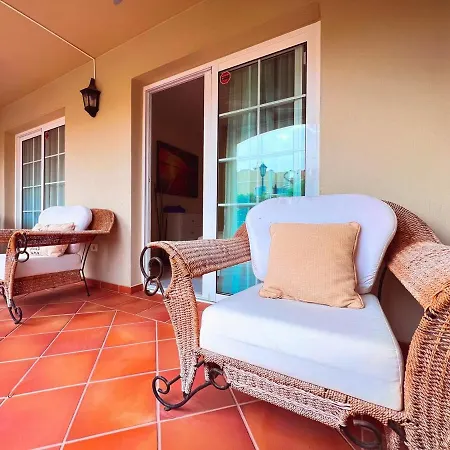 Daire Townhouse In Peaceful Mar, Heated Pool, Parking! Pm6 *