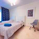 Διαμέρισμα Townhouse In Peaceful Mar, Heated Pool, Parking! Pm6 *