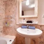 Διαμέρισμα Townhouse In Peaceful Mar, Heated Pool, Parking! Pm6 *
