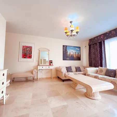 Διαμέρισμα Townhouse In Peaceful Mar, Heated Pool, Parking! Pm6 *