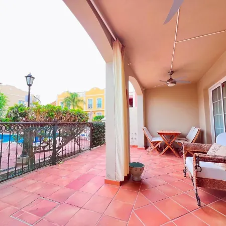 아파트 Townhouse In Peaceful Mar, Heated Pool, Parking! Pm6 팔름-마르