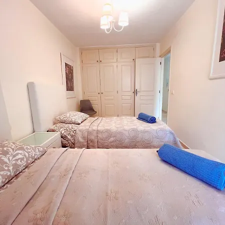 아파트 Townhouse In Peaceful Mar, Heated Pool, Parking! Pm6 팔름-마르