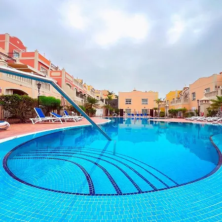 Townhouse In Peaceful Mar, Heated Pool, Parking! Pm6 아파트